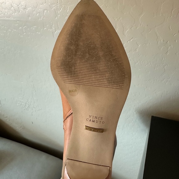 Vince Camuto X Emily Travis knee high boot EUC 9 wide calf - Picture 10 of 13